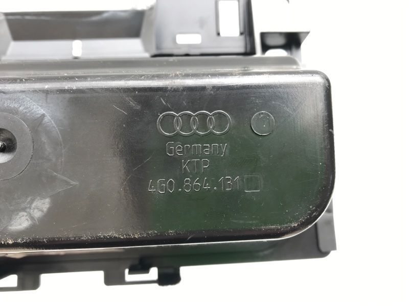 Попільничка 4G0864131 Audi A6