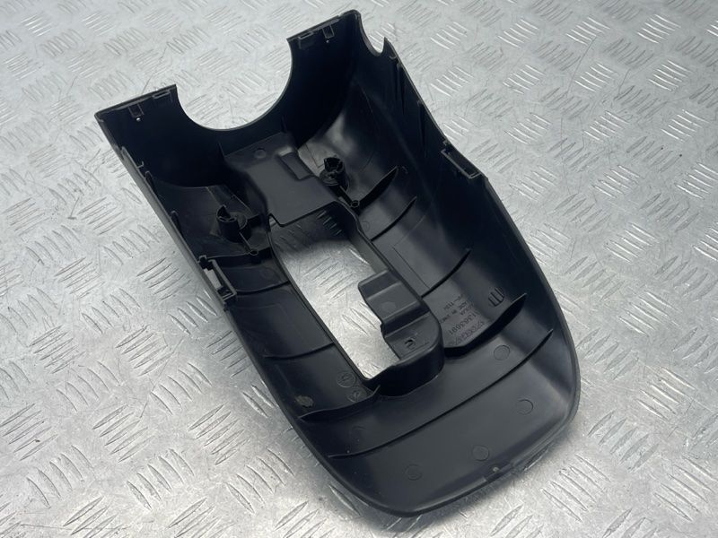 Кожух рульової колонки нижній 39829204 Volvo XC60