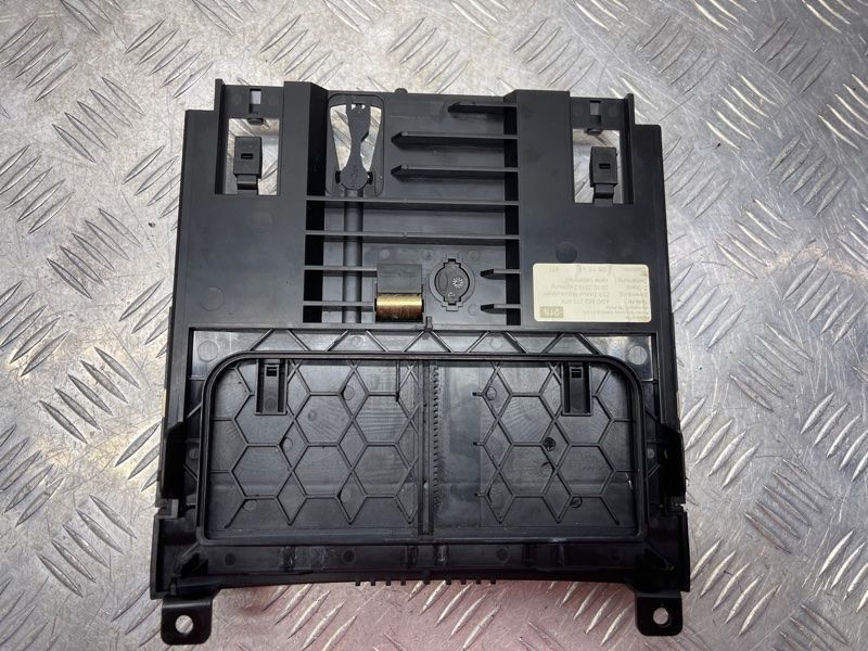 Попільничка 4G0863273 Audi A7
