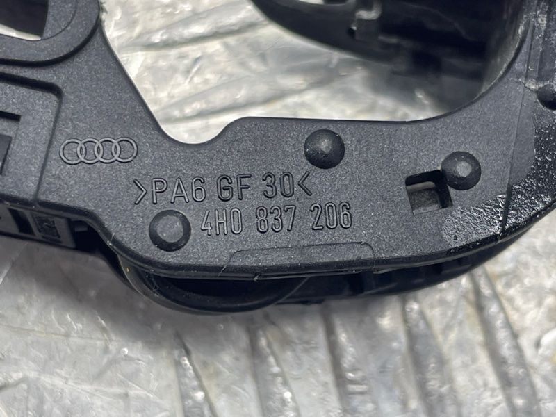 Ручка дверей (keyless) зовнішня 4H0837206 Audi Q7