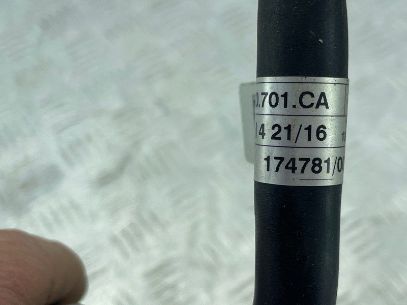 Трубка кондиціонера 4G0260701CA Audi A7