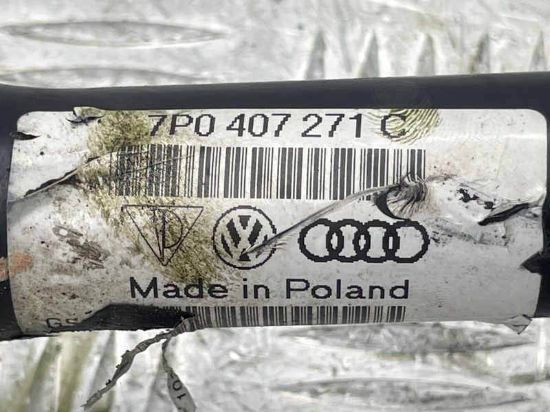 Піввісь 7P0407271C Volkswagen Touareg