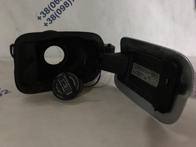 Корпус лючка крышки топливного бака в зборе 4G0809906C Audi A6