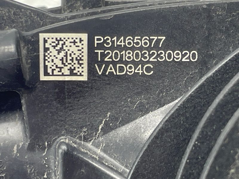Колектор впускний 31465677 Volvo XC60