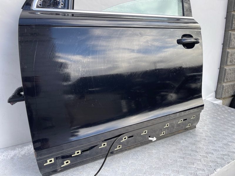 Двері 4L0831051A Audi Q7