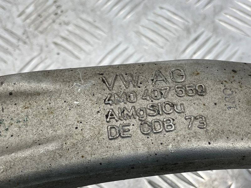 Поворотний кулак / цапфа 4M0407559 Audi Q7