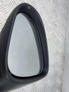 Зовнішнє дзеркало Volkswagen Touareg