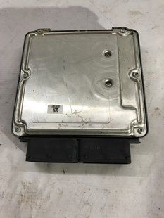 Блок керування двигуном Volkswagen Tiguan
