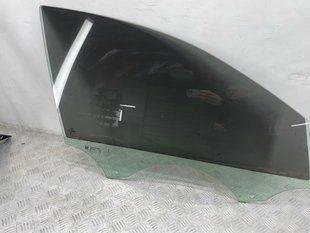 Скло дверей 4H0845282A Audi A8