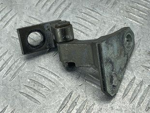 Петля двери верхняя 3C0831402D Volkswagen CC