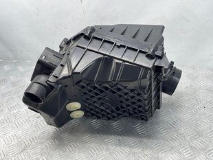 Корпус повітряного фільтра Volvo XC90