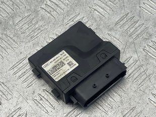 Блок керування паливним насосом 4M0906093H Audi Q7