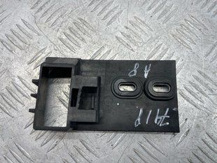 Кронштейн облицювання 4H0807135D Audi A8