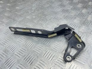 Петля капота 4L0823302 Audi Q7