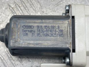 Мотор склопідйомника 8K0959801B Audi A7