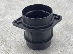 Датчик масового потоку повітря (MAF) 04L906461B Audi A4