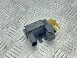 Клапан вакууму 31480559 Volvo XC90