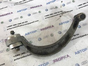 Рычаг передней подвески поперечный нижний 8K0407695G Audi A7