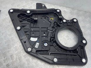 Склопідйомник Ford Escape