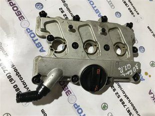Клапанная крышка левая 06E103471P Audi Q7 Audi A4, Audi A5, Audi A6, Audi A7, Audi A8, Audi Q5, Audi Q7, Audi S4, Audi S5, Audi SQ5
