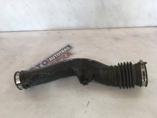 Патрубок воздушного фильтра F2G39F805BC Ford Edge