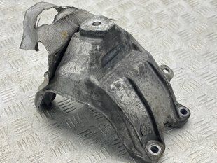 Опора двигуна 8K0199308CH Audi A6