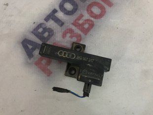Антена безключового доступу (KESSY) 8K0907247 Audi Touareg Audi A4, Audi A4 Allroad, Audi A5, Audi A6, Audi A7, Audi A8, Audi Q5, Audi RS5, Audi RS7, Audi S4, Audi S5, Audi S6, Audi S7, Audi S8, Audi SQ5