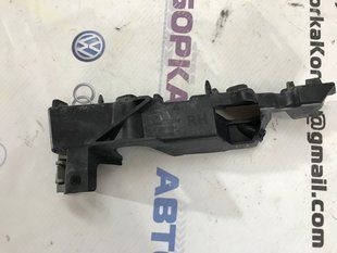 Направляюча переднього бампера 4G0807284 Audi A6