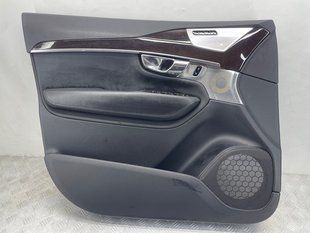 Карта / Обшивка двери 31393113 Volvo XC90