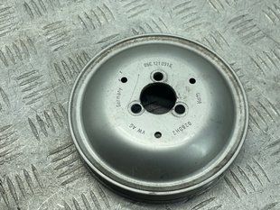 Шкив помпы 06E121031E Audi Q7