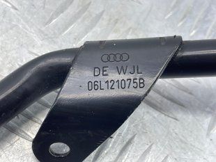 Трубопровід системи охолодження 06L121075B Audi A6
