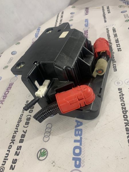 Блок реле 243024GA0A Infiniti Q50