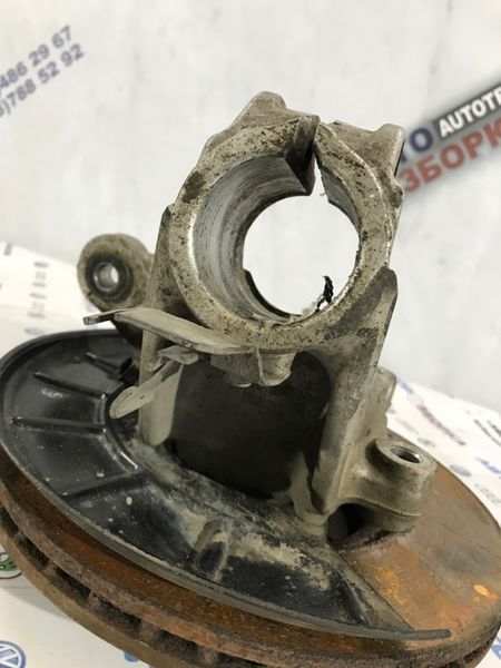 Поворотний кулак / цапфа Volkswagen CC