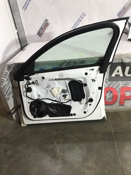 Двері 4G0831052 Audi A6