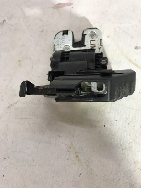 Замок крышки багажника 4H0827505 Audi A6