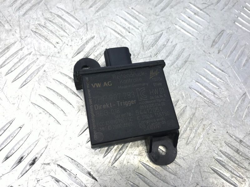 Датчик тиску в шинах 7PP907283 Volkswagen Touareg