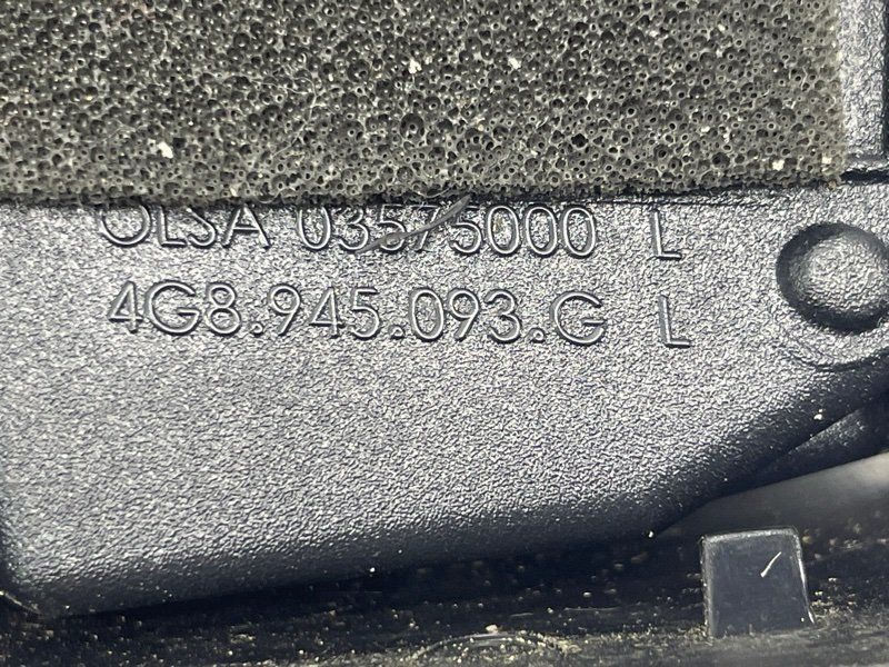 Стоп / Фонарь внутренний 4G8945093K Audi A7
