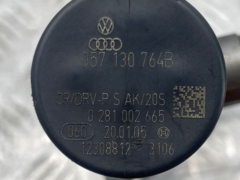 Клапан регулювання тиску 057130764B Audi A6