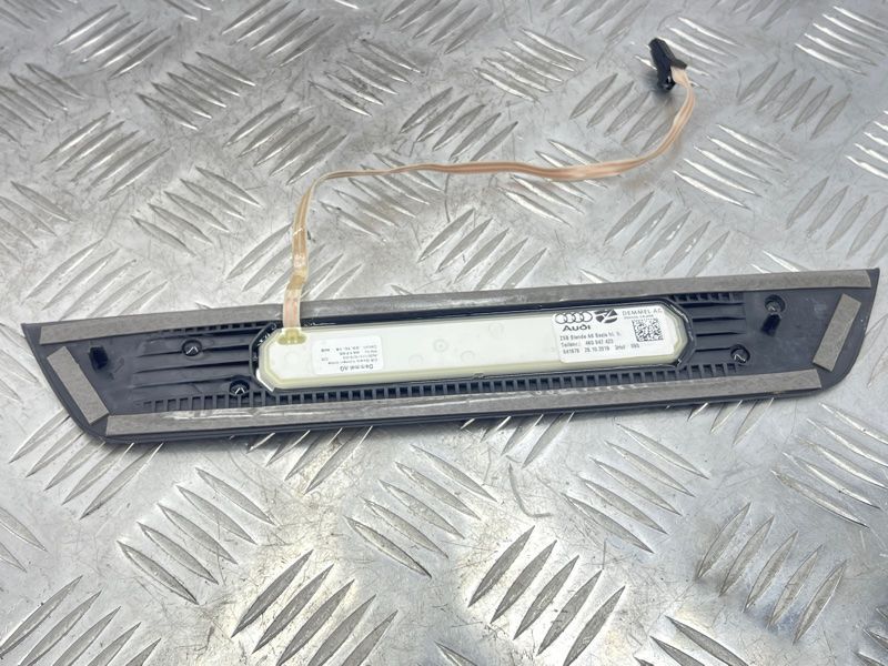 Накладка порога 4K0947423 Audi A6