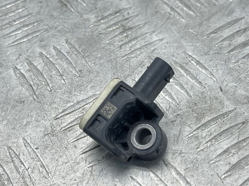 Датчик удара передний 4H0959651A Audi A7 Audi A6, Audi A7, Audi A8, Audi RS7, Audi S6, Audi S7, Audi S8