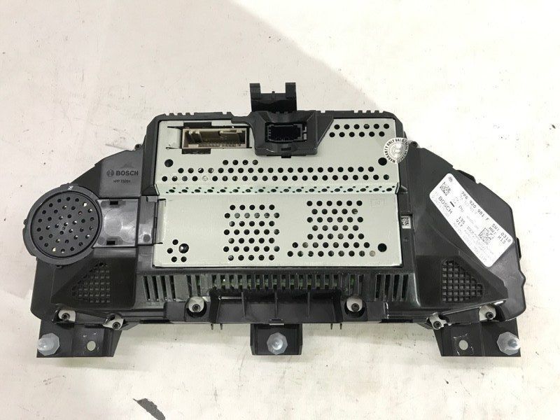 Комбинация приборов / Спидометр 7P6920981F Volkswagen Touareg