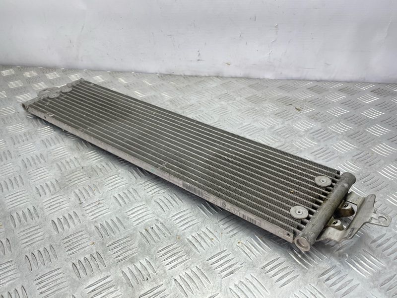 Масляний радіатор КП 7L0317021C Audi Q7