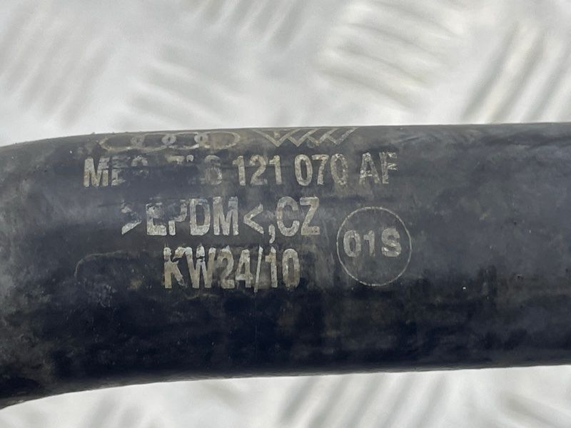Шланг системи охолодження 7L6121070AF Audi Q7