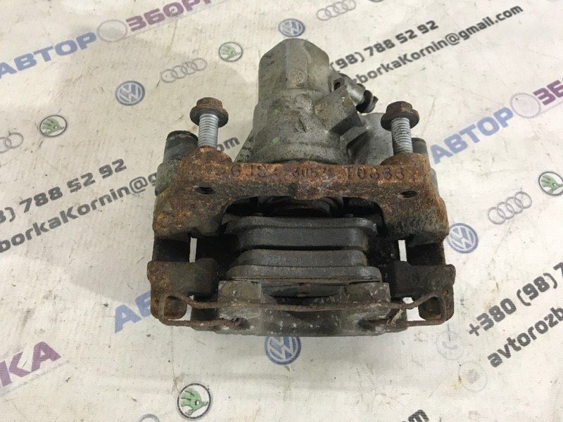 Суппорт тормозной 8M512M089B1 Ford Escape