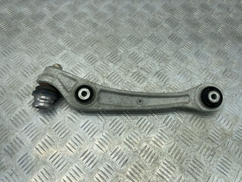 Рычаг передней подвески несущий нижний левый 8K0407155C Audi A6 Audi A4, Audi A4 Allroad, Audi A5, Audi A6, Audi A7, Audi Q5, Audi RS5, Audi RS7, Audi S4, Audi S5