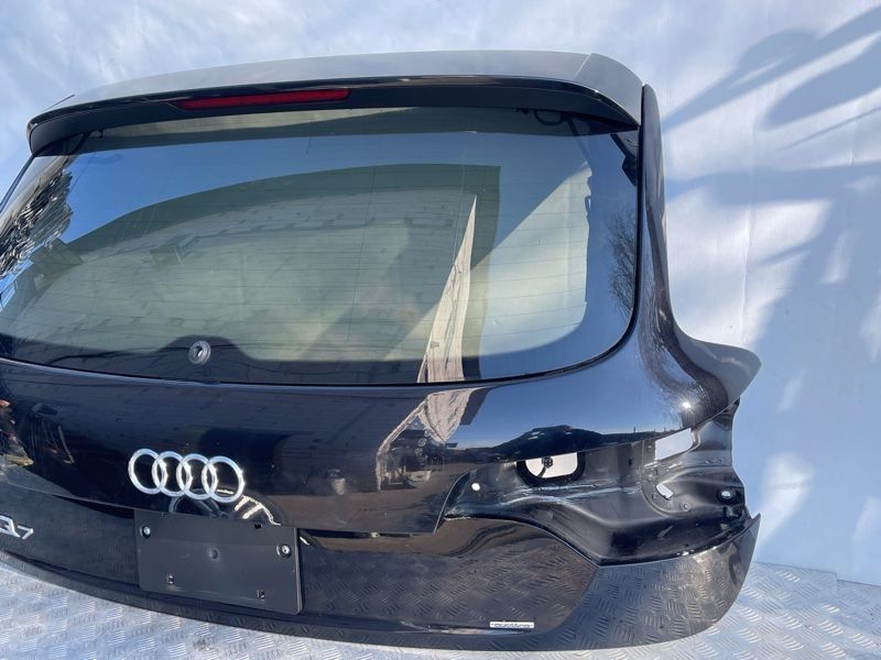 Кришка багажника 4L0827023B Audi Q7