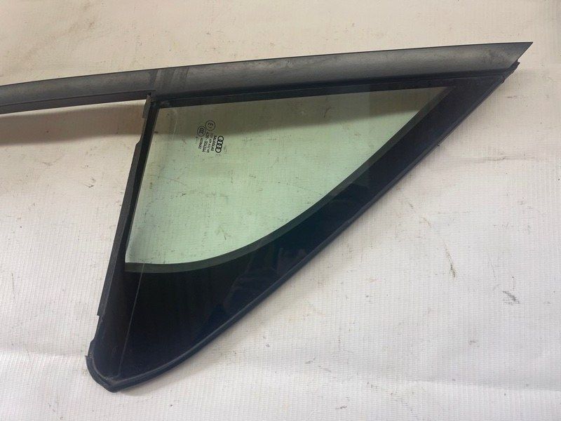 Скло глухе передніх дверей праве 4M0845114 Audi Q7 Audi Q7, Audi SQ7
