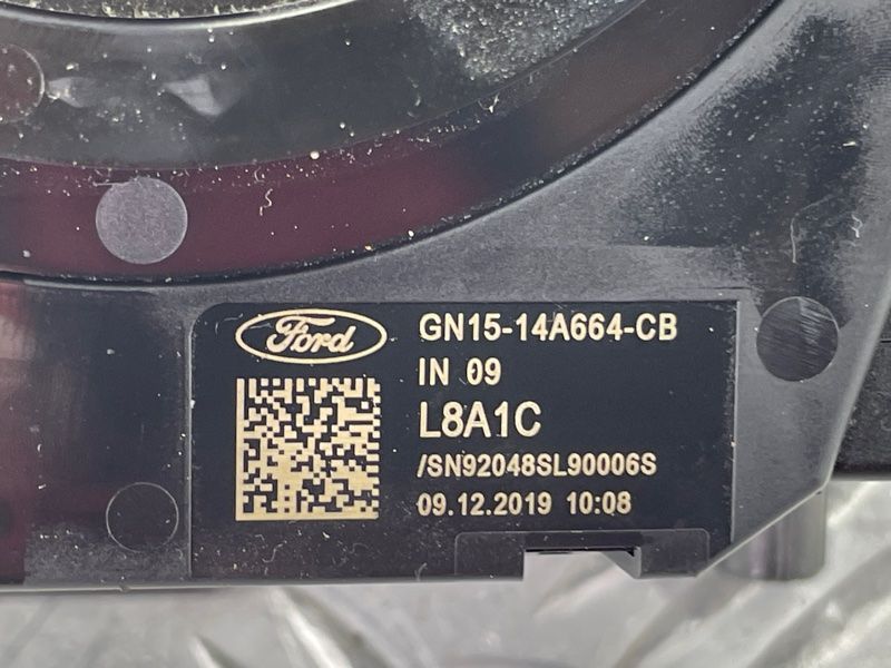 Блок подрулевых переключателей Ford Escape
