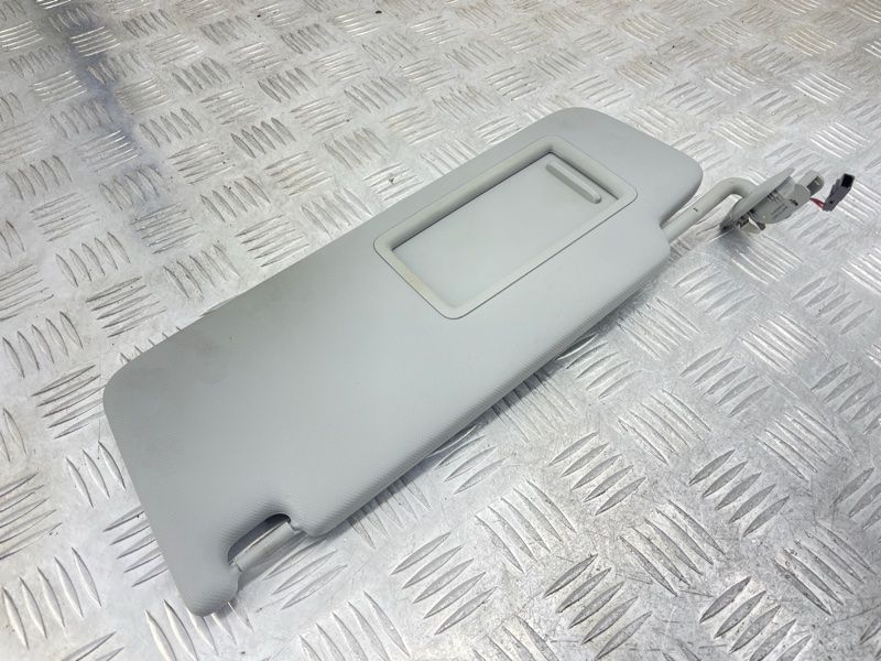 Козырек солнцезащитный 8W0857551AAEA7 Audi A4