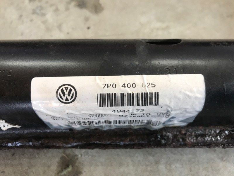 Подрамник передний 7P0400025 Volkswagen Touareg